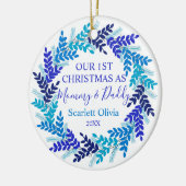 Onze eerste kerst als mama papa Blue Wreate Keramisch Ornament (Links)
