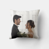Onze eerste kerst als meneer en mevrouw pasgetrouw kussen (Achterkant)