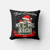 Onze eerste kerst als meneer en mevrouw pasgetrouw kussen (Voorkant)