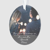 Onze eerste kerst als mevrouw. & Mr Wedding Foto Ornament (voorkant)