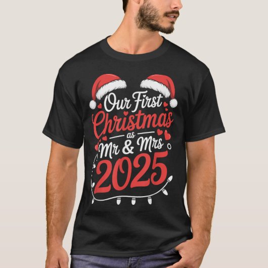 Onze eerste kerst als Mr. Mrs. 2025 Getrouwde Kopp T-shirt (Voorkant)
