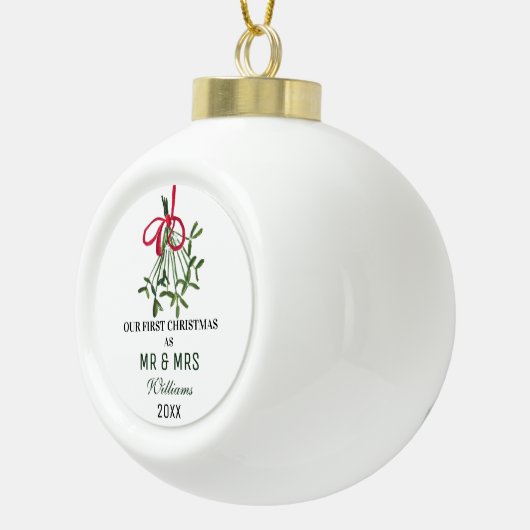 Onze eerste kerst als MR & MRS Mistletoe Rustic Keramische Bal Ornament (Rechts)