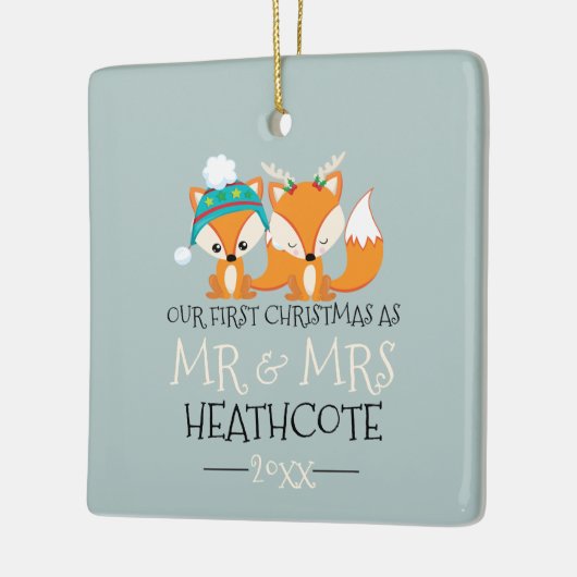Onze eerste kerst Cartoon Red Fox gepersonaliseerd Keramisch Ornament (Links)