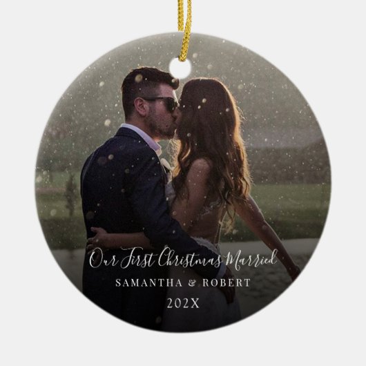 Onze eerste kerst getrouwd Keepsake foto Keramisch Ornament (Voorkant)