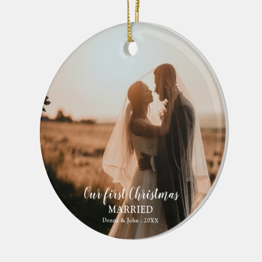 Onze eerste kerst getrouwd script elegante foto keramisch ornament (Links)