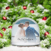 Onze eerste kerst getrouwde en vrolijke foto's sneeuwbol (Kerstmis)