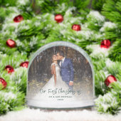 Onze eerste kerst getrouwde foto's modern sneeuwbol (Kerstmis)