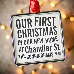 Onze eerste kerst in ons nieuwe huis Modern Bold Metalen Ornament