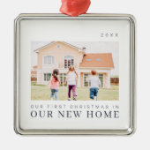 Onze eerste kerst in onze nieuwe moderne thuisarch metalen ornament (Voorkant)
