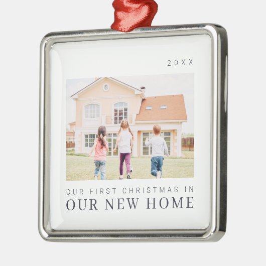 Onze eerste kerst in onze nieuwe moderne thuisarch metalen ornament (Links)