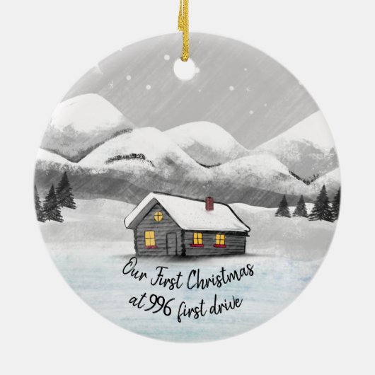 onze eerste kerst in onze nieuwe thuisblokhut keramisch ornament (Achterkant)