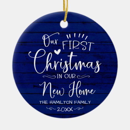 Onze eerste kerst in onze nieuwe thuisboerderij keramisch ornament (Voorkant)