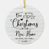 Onze eerste kerst in onze nieuwe thuisboerderij keramisch ornament (Voorkant)