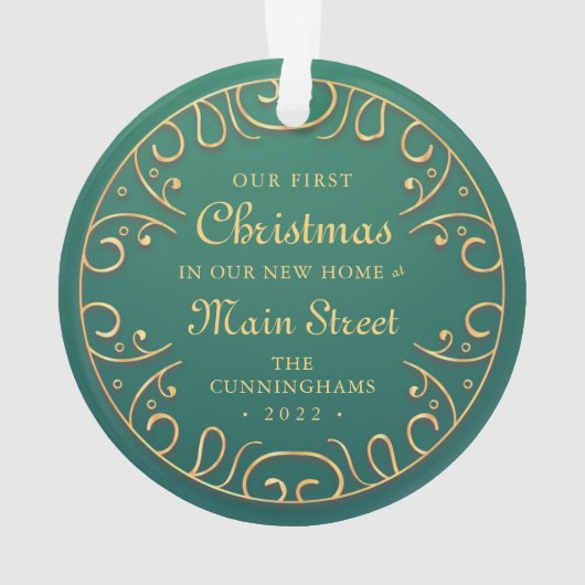 Onze eerste kerst in onze nieuwe thuisfeaux Gold Ornament (achterkant)