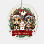 Onze eerste kerst luipaard spot dierenprint 🐾🐆 keramisch ornament (Links)