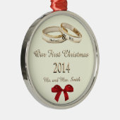 Onze eerste kerst met ringen en boegversiering metalen ornament (Rechts)