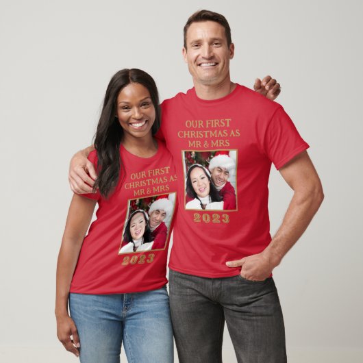 Onze eerste kerst Mr & Mrs Red en Gold Foto T-shirt (Unisex)