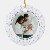 Onze eerste kerst | Paarse foto Ditsy Snowflake Keramisch Ornament (Voorkant)