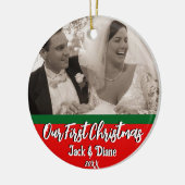 Onze eerste kerst Passen getrouwd gepersonaliseerd Keramisch Ornament (Links)