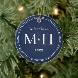 Onze eerste kerst Passen getrouwd Monogram Navy Bl Keramisch Ornament