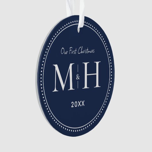 Onze eerste kerst Passen getrouwd Monogram Navy Bl Ornament (voorkant)