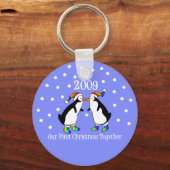Onze eerste kerst samen 2009 (GLBT-pinguïns) Sleutelhanger (Voorkant)