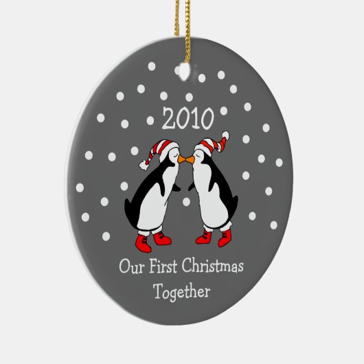 Onze eerste kerst samen 2010 (pinguïns) keramisch ornament (Rechts)