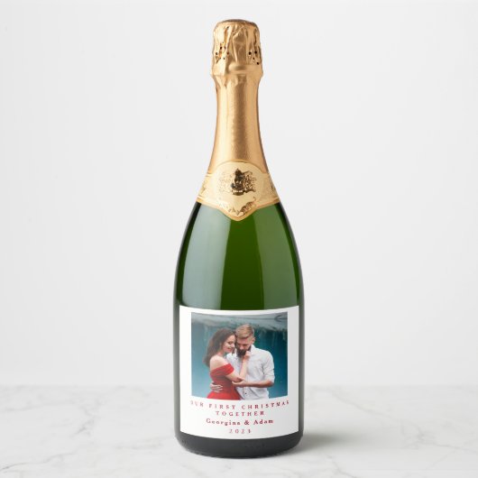 Onze eerste kerst samen gepersonaliseerde foto sparkling wijnetiket (Voorkant)