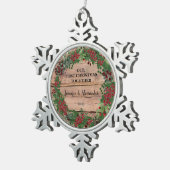 Onze eerste kerst samen met bijtende bosbessen tin sneeuwvlok ornament (Rechts)