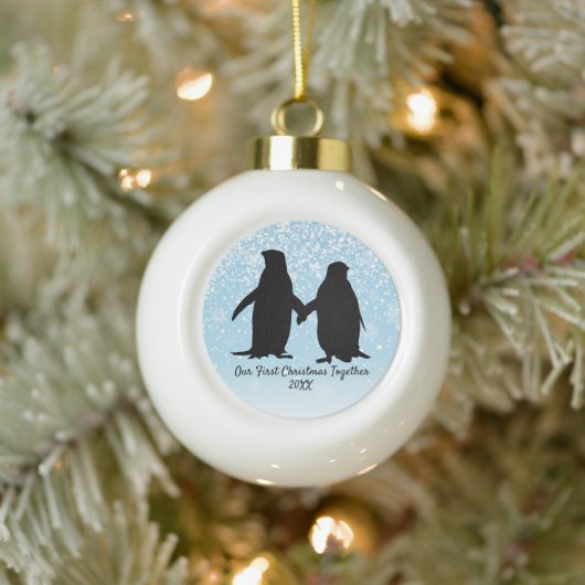 Onze eerste kerst samen met onze pinguïns keramische bal ornament (Boom)