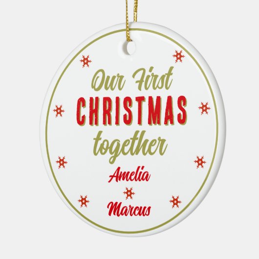 Onze eerste kerst samen met sneeuwvlokken keramisch ornament (Links)