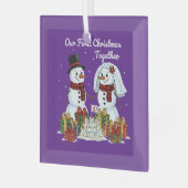 Onze eerste kerst samen | Pasgetrouwd sneeuwmannet Glas Ornament (Voorkant links)