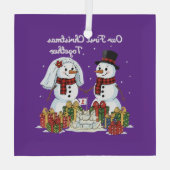 Onze eerste kerst samen | Pasgetrouwd sneeuwmannet Glas Ornament (Achterkant)