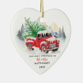 Onze eerste kerst trouwde met Mr en Mrs Red Truck Keramisch Ornament (Rechts)