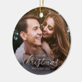 Onze Eerste Kerst Verloofd Zilver Folie Schrift Keramisch Ornament (Links)