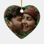 Onze eerste kerst verloofde krans Pine Foto Keramisch Ornament (Achterkant)