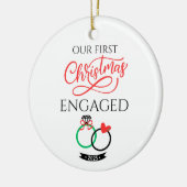Onze Eerste Kerst Verloving 2025 Keramisch Ornament (Links)