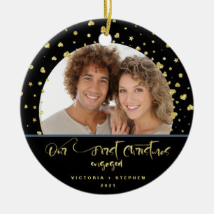 Onze Eerste Kerst Verloving Foto Gouden Confetti Keramisch Ornament