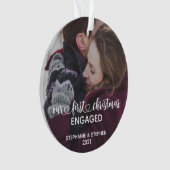 Onze Eerste Kerst Verloving Handletterfoto Ornament (voorkant)