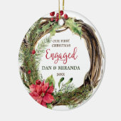 Onze eerste kerst was uitgerust met de Rustic Wrea Keramisch Ornament (Links)