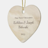 Onze eerste kerstbruiloft-crème-fotokeramiek of keramisch ornament (Links)