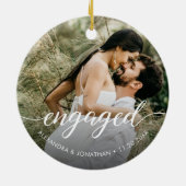 Onze eerste kerstcadeaufotonamen keramisch ornament (Achterkant)