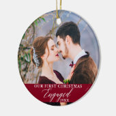 Onze eerste kerstfoto Burgundy Keramisch Ornament (Links)