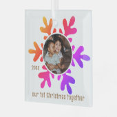 Onze eerste kerstfoto, kleurrijk Snowflake Kinder Glas Ornament (Voorkant links)