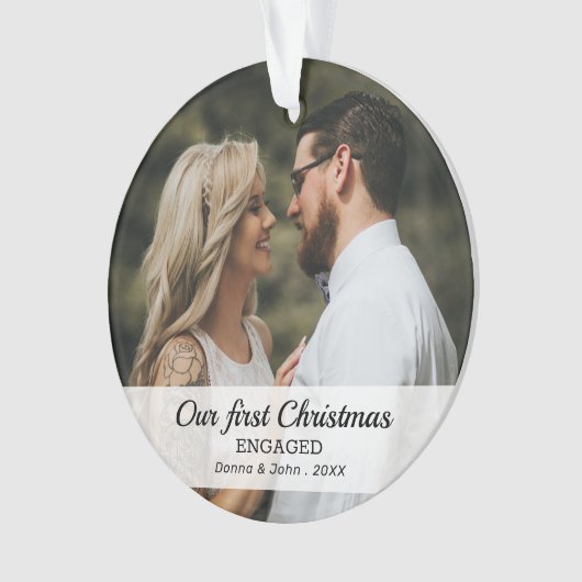 Onze eerste kerstfoto met modern script ornament (voorkant)