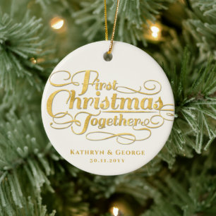 Onze eerste kerstfoto samen met Golden Script Keramisch Ornament