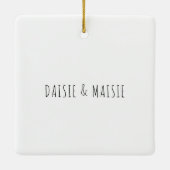 Onze eerste kerstfoto van een dansduif keramisch ornament (Achterkant)