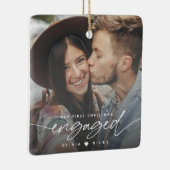 Onze eerste kerstfoto Verloving Keramisch Ornament (Rechts)