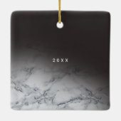 Onze eerste kerstfoto zwart-wit marmer keramisch ornament (Achterkant)