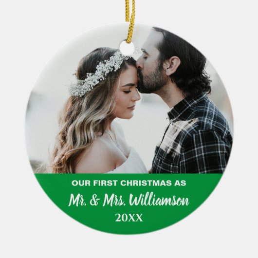 Onze eerste kerstgehuwde Couple Aangepaste Foto Keramisch Ornament (Voorkant)